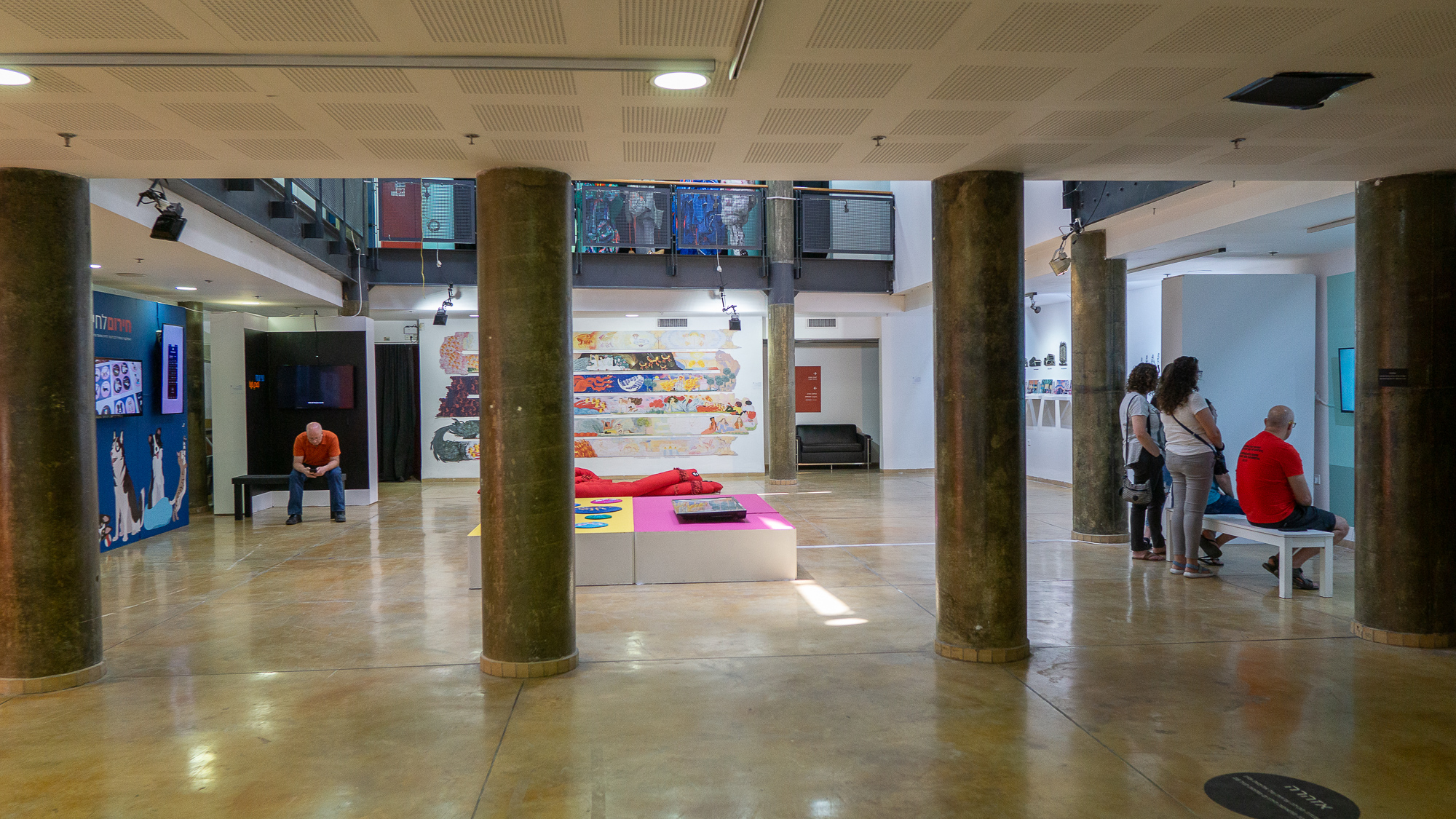 תערוכת הבוגרים בויצו 2022. צילום: טל ס