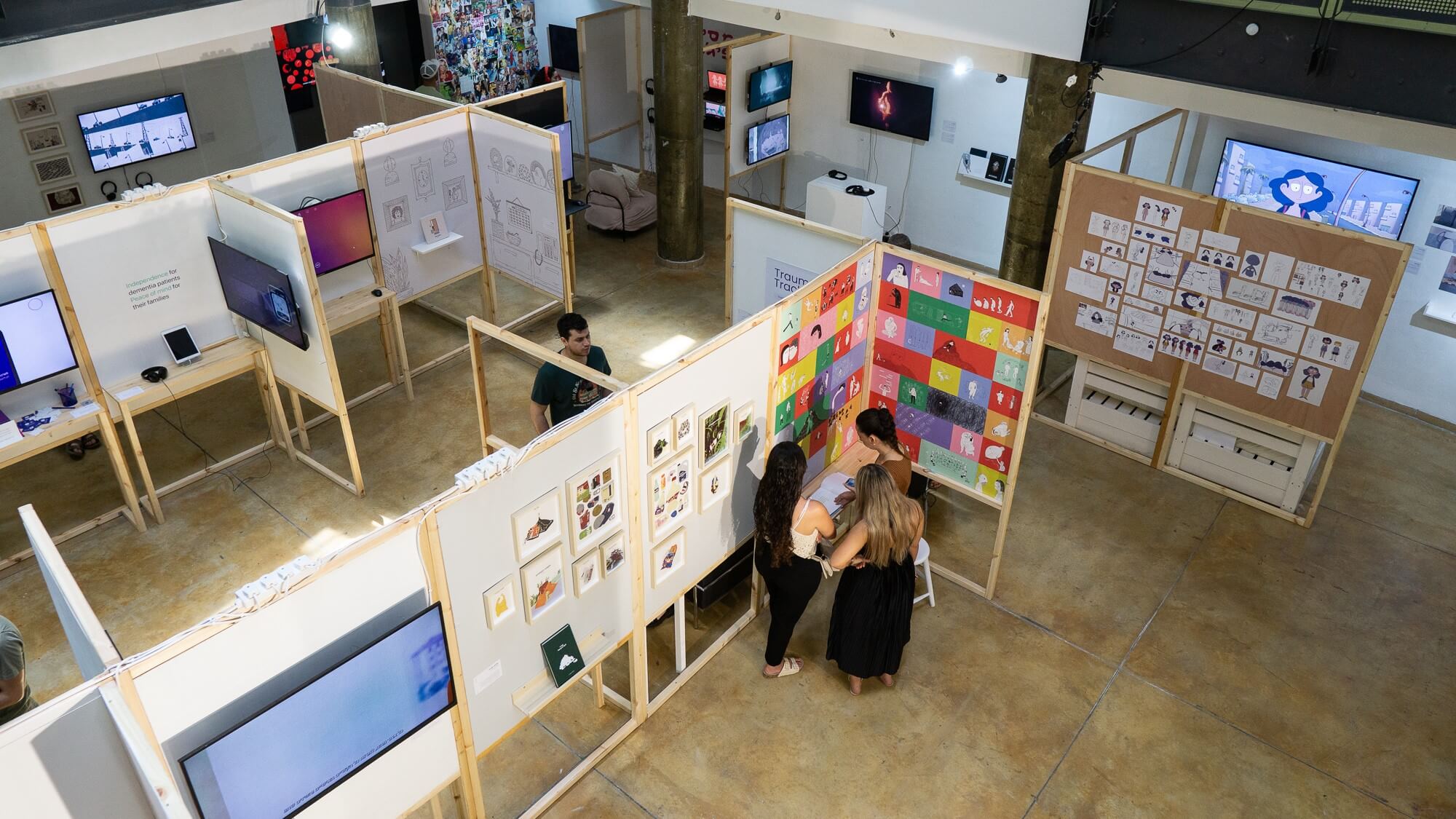 תערוכת הבוגרים ויצו 2023. צילום: טל סולומון ורדי