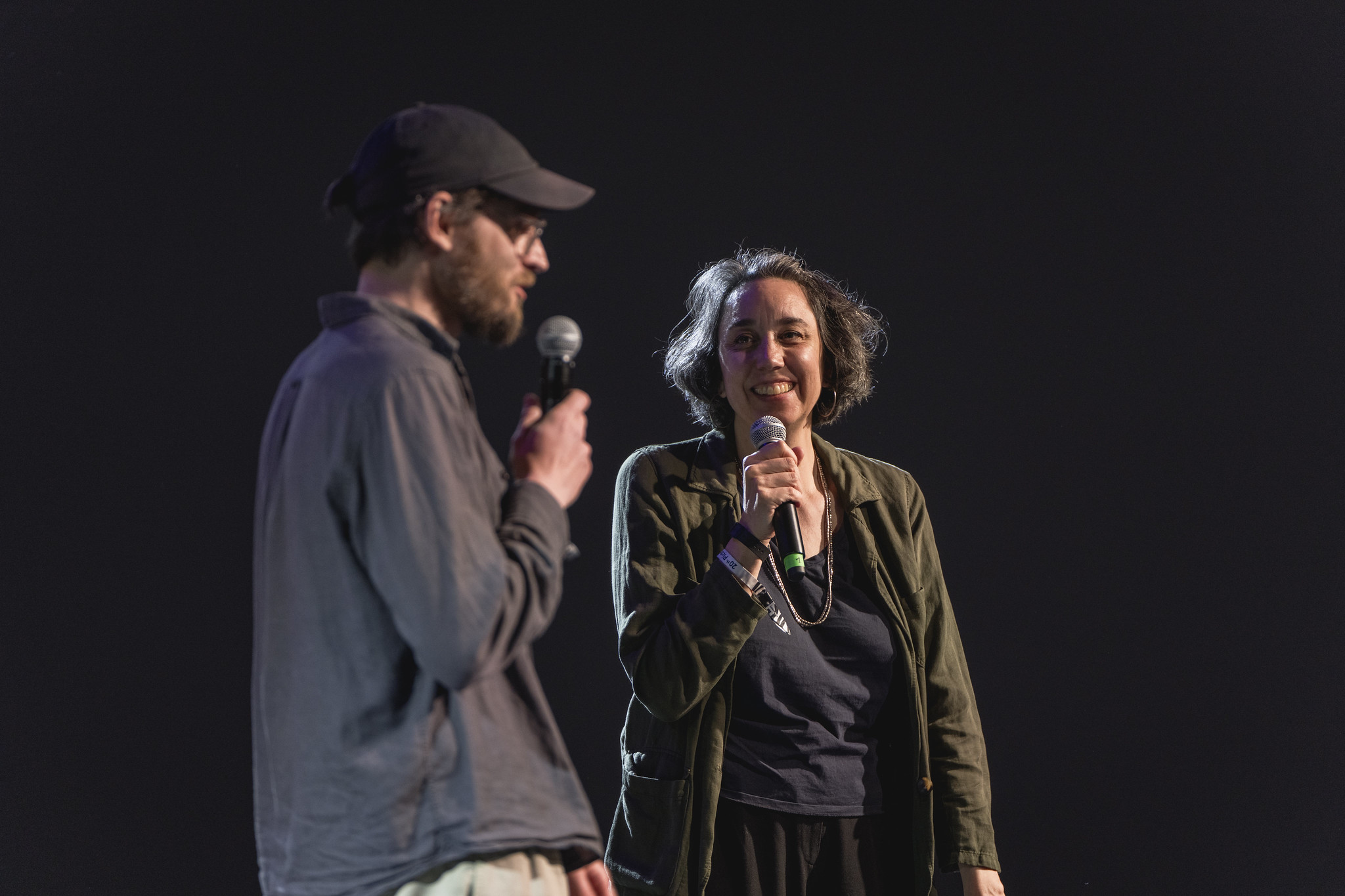 אנה הנקל-דונרסמארק שאלה שאלות מרתקות. צילום: Diego Castro