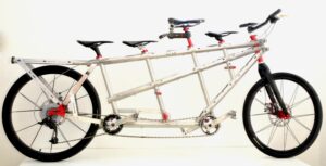 עיצוב: עטר ברוש